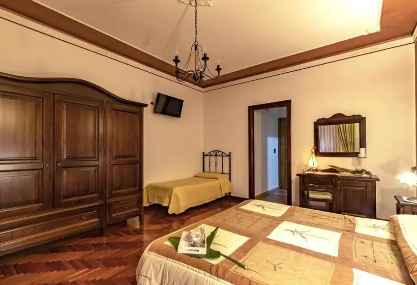 Standard Kolmen Hengen Huone, Alba Marina B&b