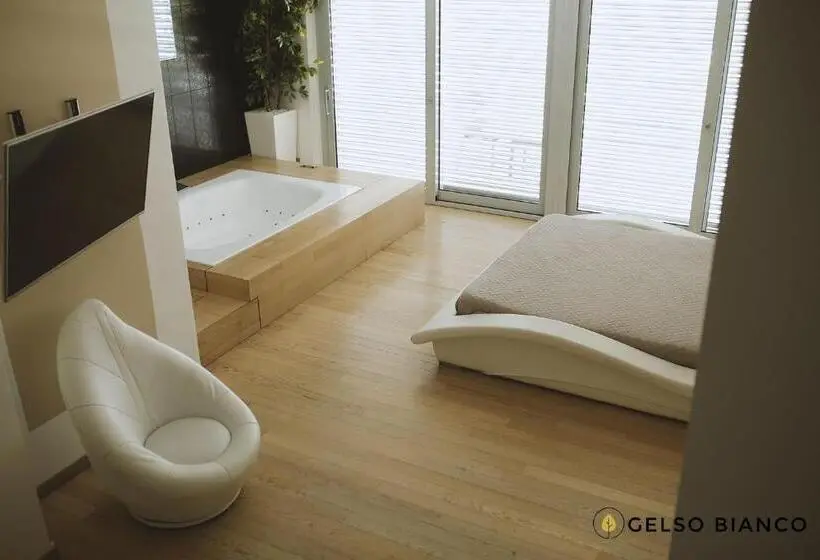 ハイドロマッサージバス付きスイート, Gelso Bianco Country Resort
