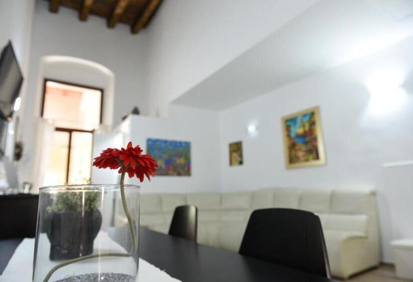 חדר סטנדרט, Sisters Residence