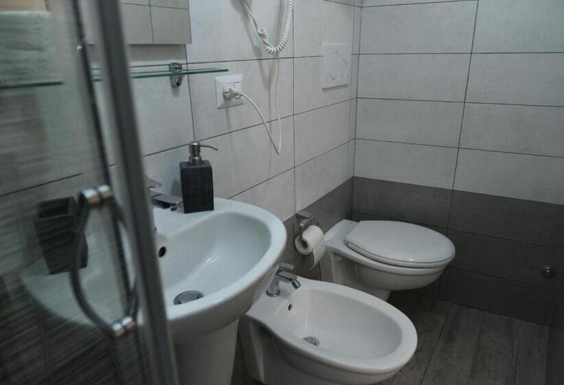 חדר סטנדרט, Sisters Residence