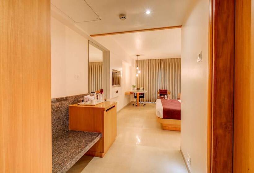 غرفة ديلوكس, The Ssk Solitaire Hotel & Banquets