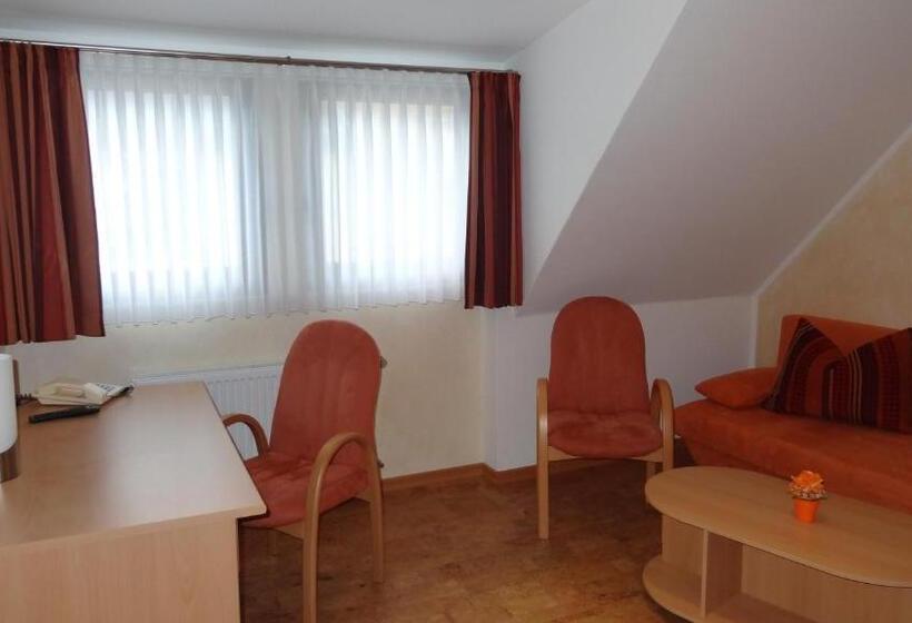 패밀리 룸, Zur Loreley   Garni