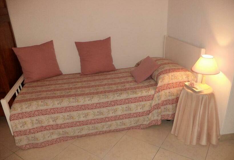 スタンダードトリプルルーム, La Magnolia B&b