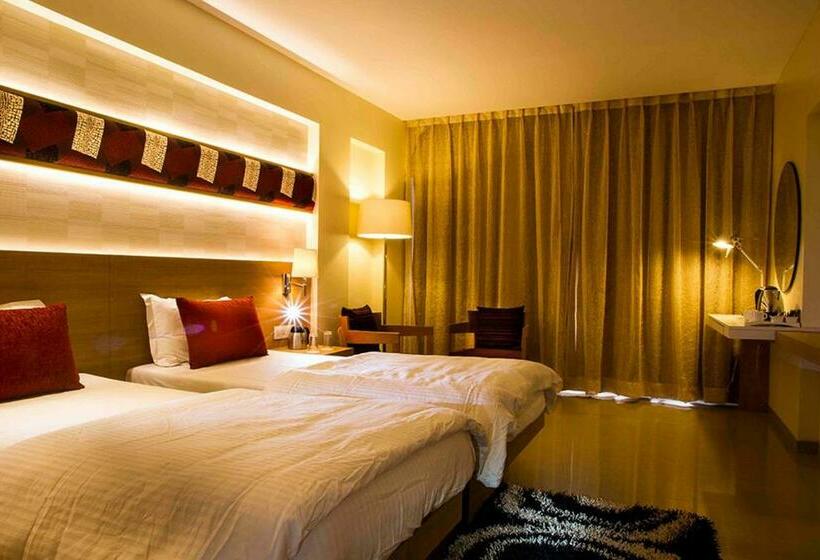 Номер Премиум, The Ssk Solitaire Hotel & Banquets