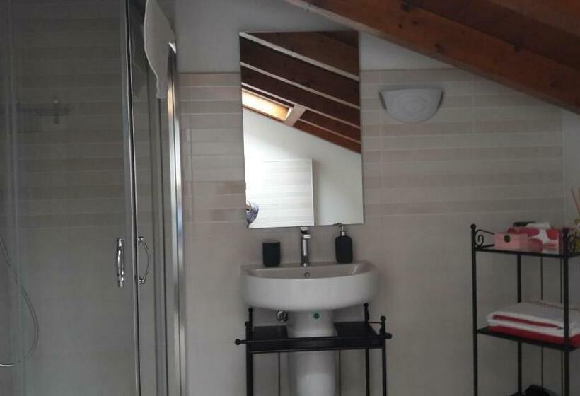 اتاق استاندارد, B&b Como Lake Cottage