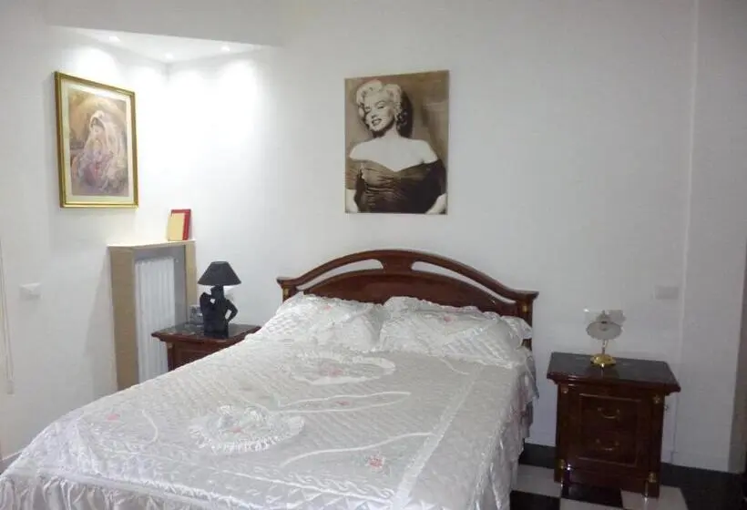 اتاق استاندارد, Monaco Rooms
