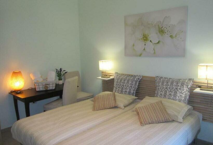 اتاق استاندارد با بالکن, B&b Il Giardino In Città Parcheggio Privato Gratuito Su Disponibilità