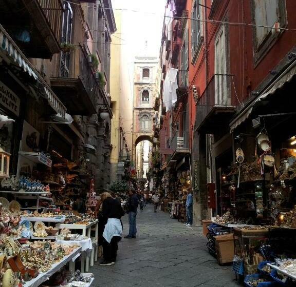 اتاق لوکس, Stella Diana