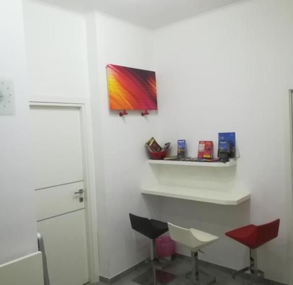 اتاق استاندارد یک نفره, Stella Diana