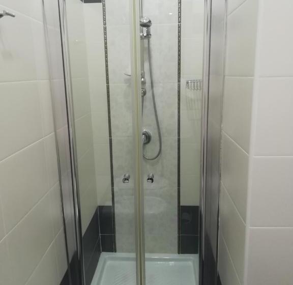 اتاق استاندارد یک نفره, Stella Diana