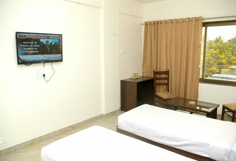 Chambre Deluxe, Gulmohar Pride