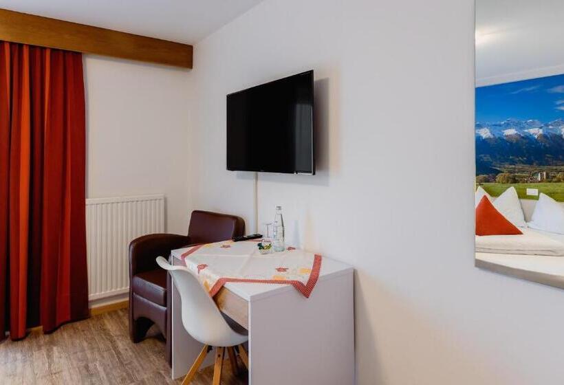 Classic room with balcony, Pension Florian