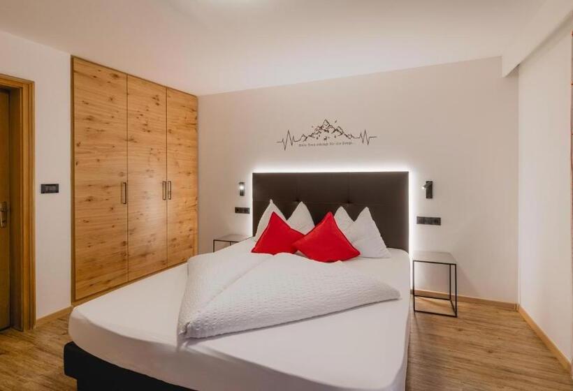 Classic room with balcony, Pension Florian