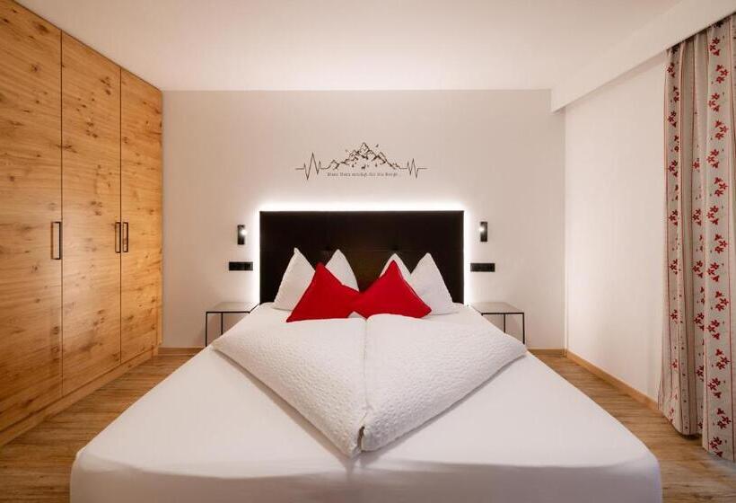 Classic room with balcony, Pension Florian