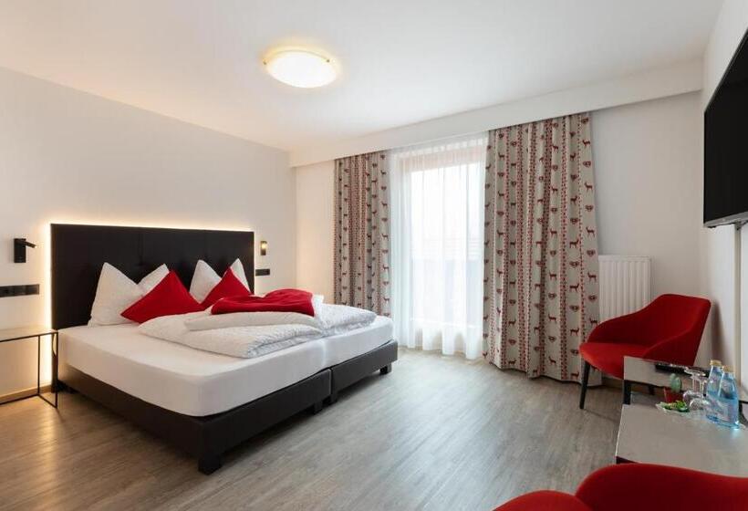 Classic room with balcony, Pension Florian