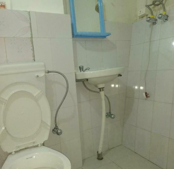 غرفة قياسية فردية, Tower View