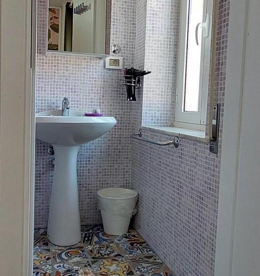 غرفة قياسية, Villa La Lanterna