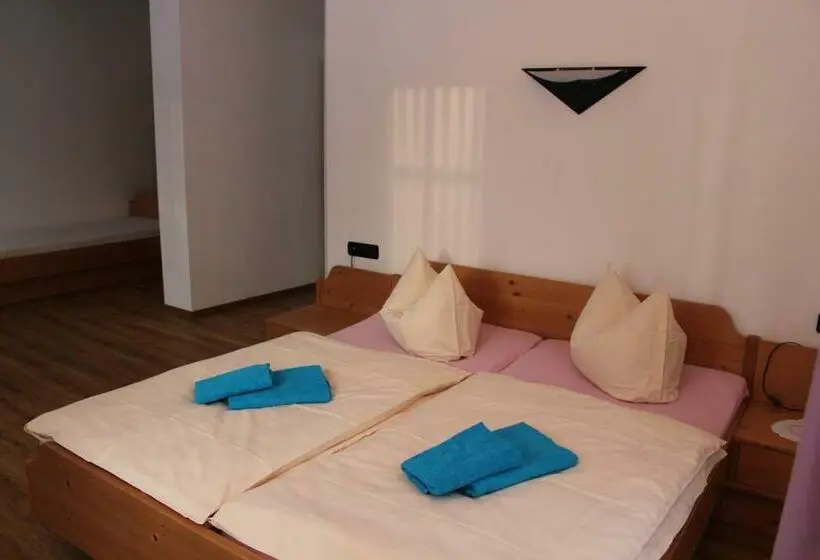 Standardzimmer, Waldhaus