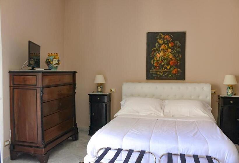 غرفة عائلية, Barocco B&b