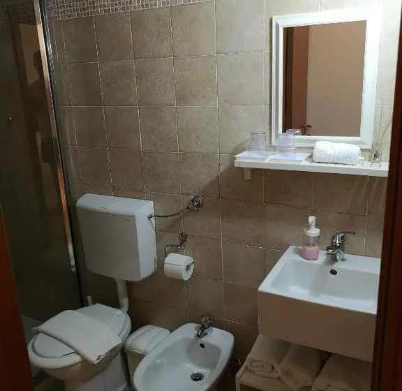 ４ベッドルームクラシックタイプ, B&b Corte San Giuseppe