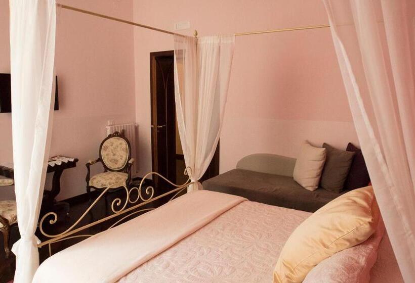 Standard room with outdoor bath, B&b Domus Garibaldi