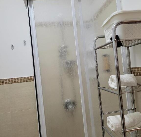 חדר סטנדרט עם מיטת קינג, Kristal