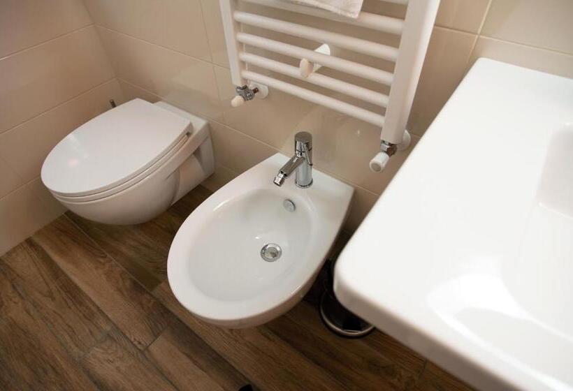 Camera Tripla Deluxe, B&b Raffaello A Mare