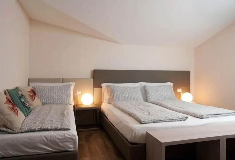 اتاق لوکس سه تخته, B&b Raffaello A Mare