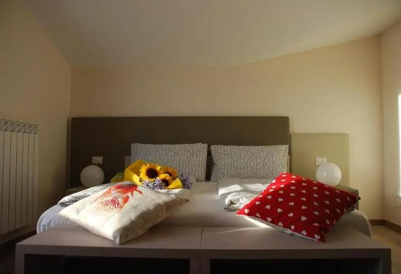 اتاق لوکس, B&b Raffaello A Mare