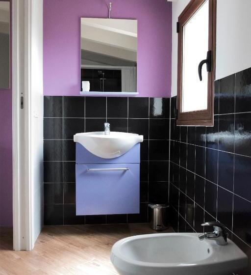 غرفة أساسية, Addisa Locazione Breve