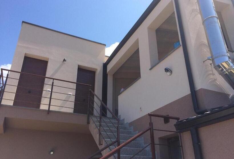 غرفة أساسية, Addisa Locazione Breve