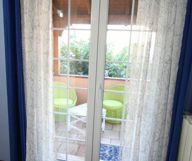 스탠다드 룸 더블 침대, Il Giardino Delle Jacaranda