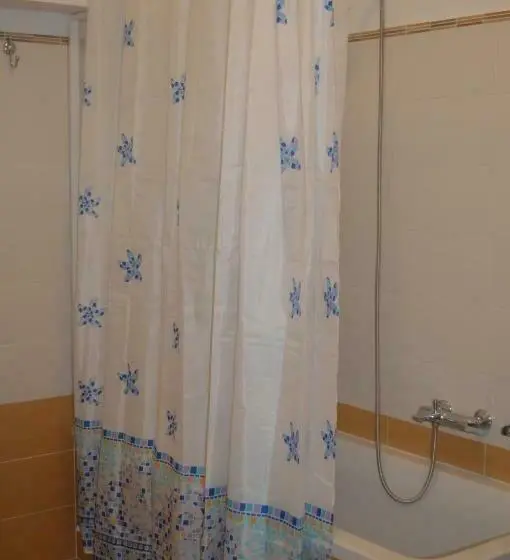 Standard-huone, Kristal