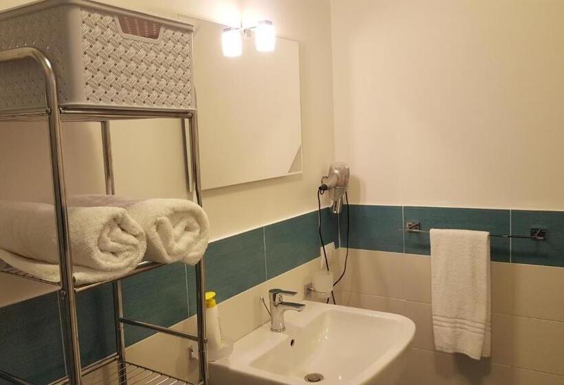 חדר סטנדרט לארבעה, Kristal