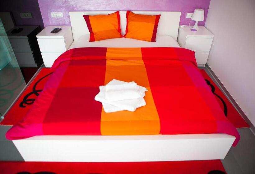 디럭스 룸, Rodizio Hill Resort