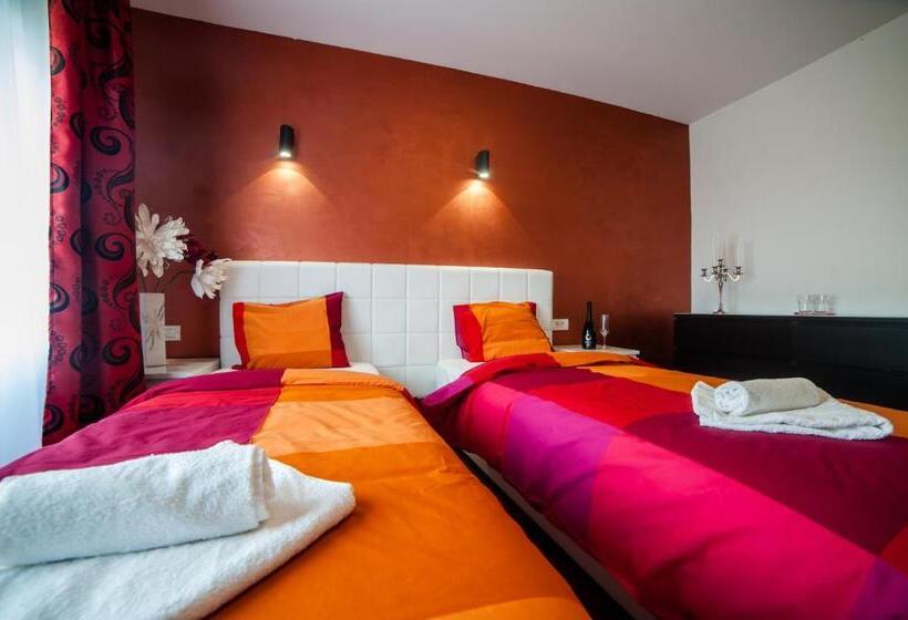 豪华房间, Rodizio Hill Resort