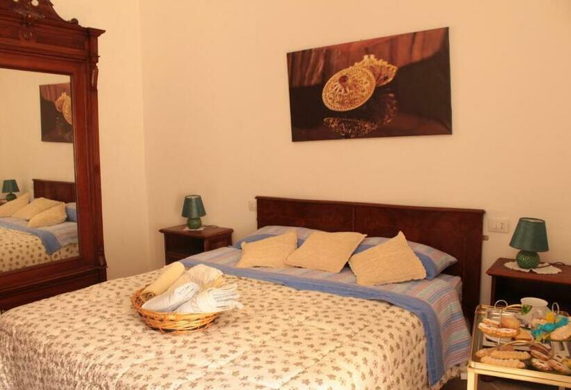 스탠다드 룸, Su Rosariu