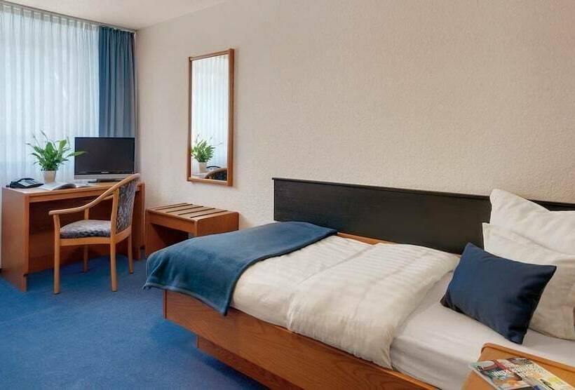 Полулюкс, Motorsport