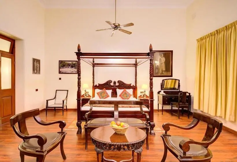Sviitti, Welcomheritage Shivavilas Palace, Hampi