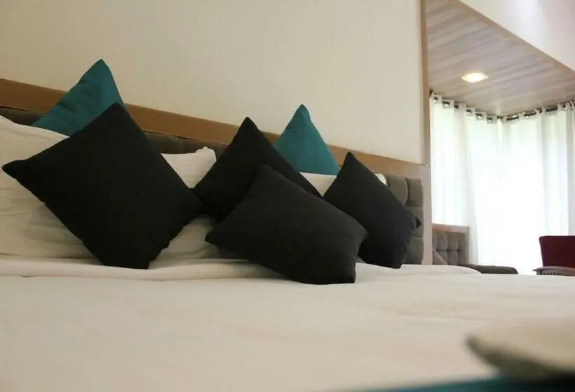 バルコニー付きスタンダードルーム, Namami Ganges Beach Resort & Spa