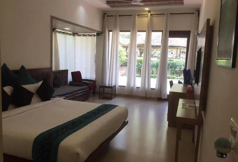 バルコニー付きスタンダードルーム, Namami Ganges Beach Resort & Spa