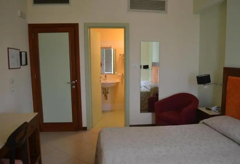 اتاق لوکس با بالکن, Alle Querce Hotel Ristorante