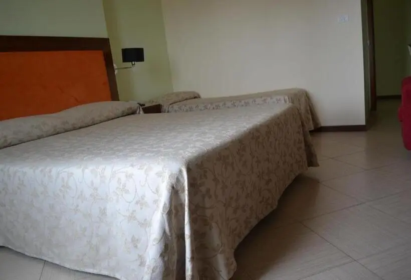 اتاق استاندارد سه تخته با بالکن, Alle Querce Hotel Ristorante