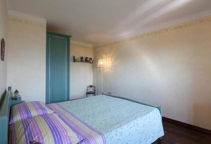 اتاق خانوادگی, B&b La Pulce Dorata