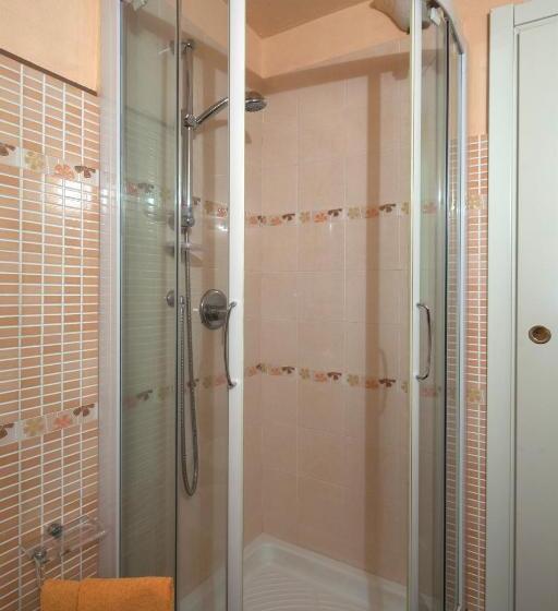 اتاق لوکس, B&b La Pulce Dorata
