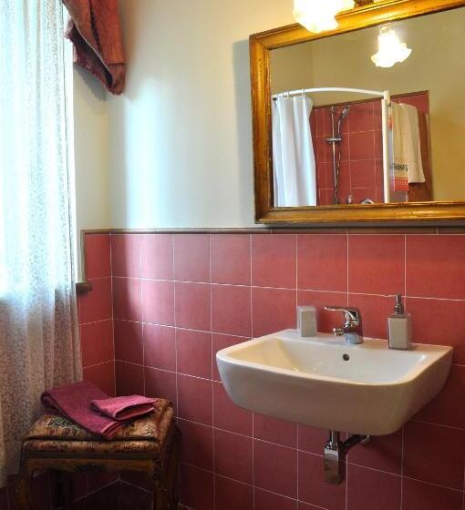 חדר דלוקס לשלושה, Le Macine Relais