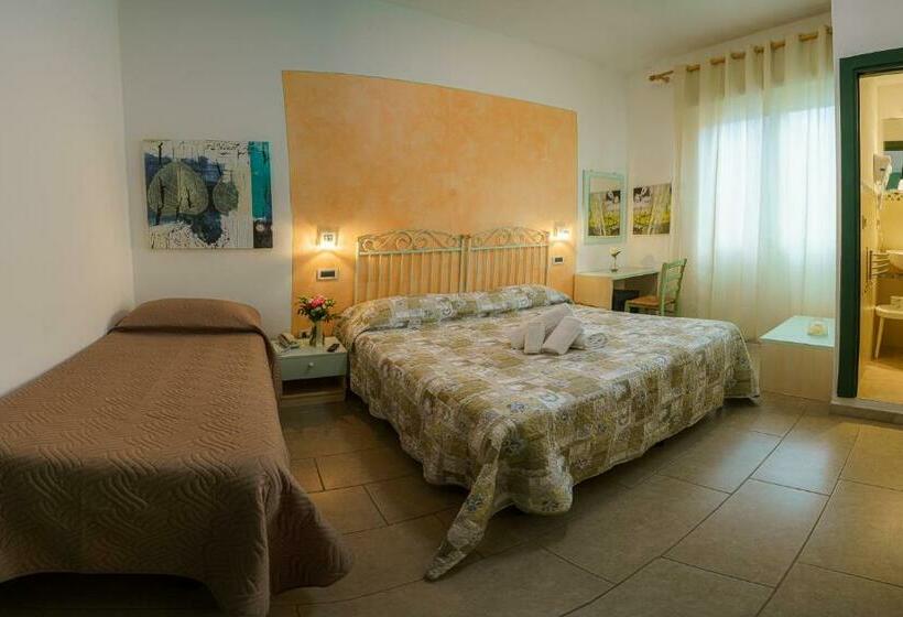 חדר סטנדרט לשלושה, Albergo La Lampara