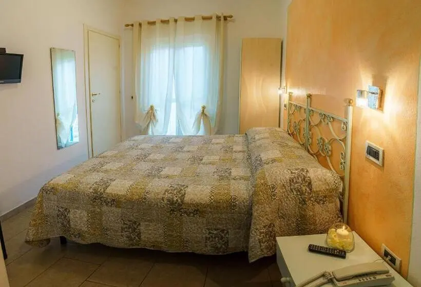 Basic-huone, Albergo La Lampara