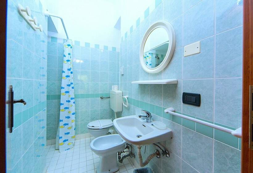 غرفة قياسية, Majorca