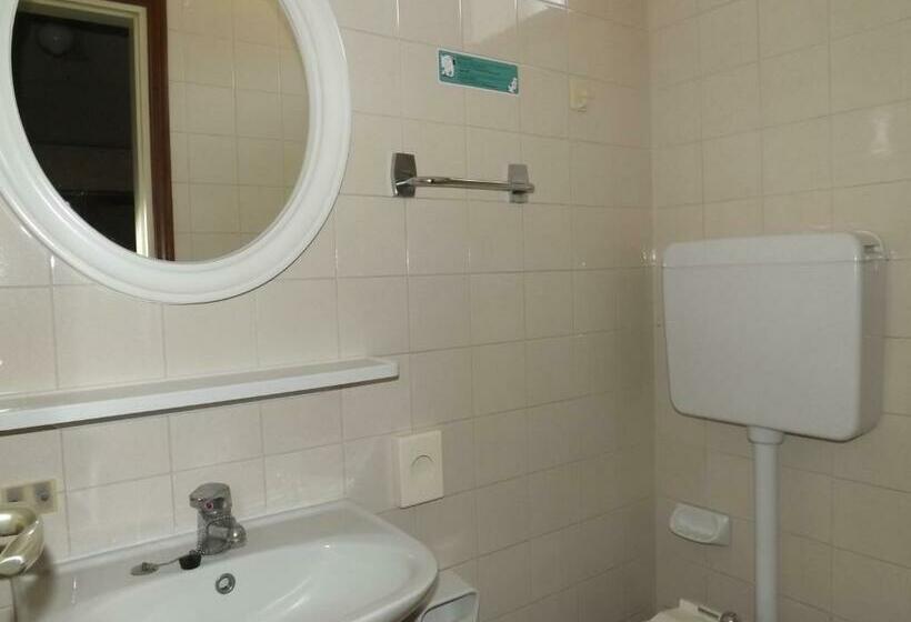 스탠다드 룸, Marina